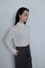 лонгслив с высоким горлом