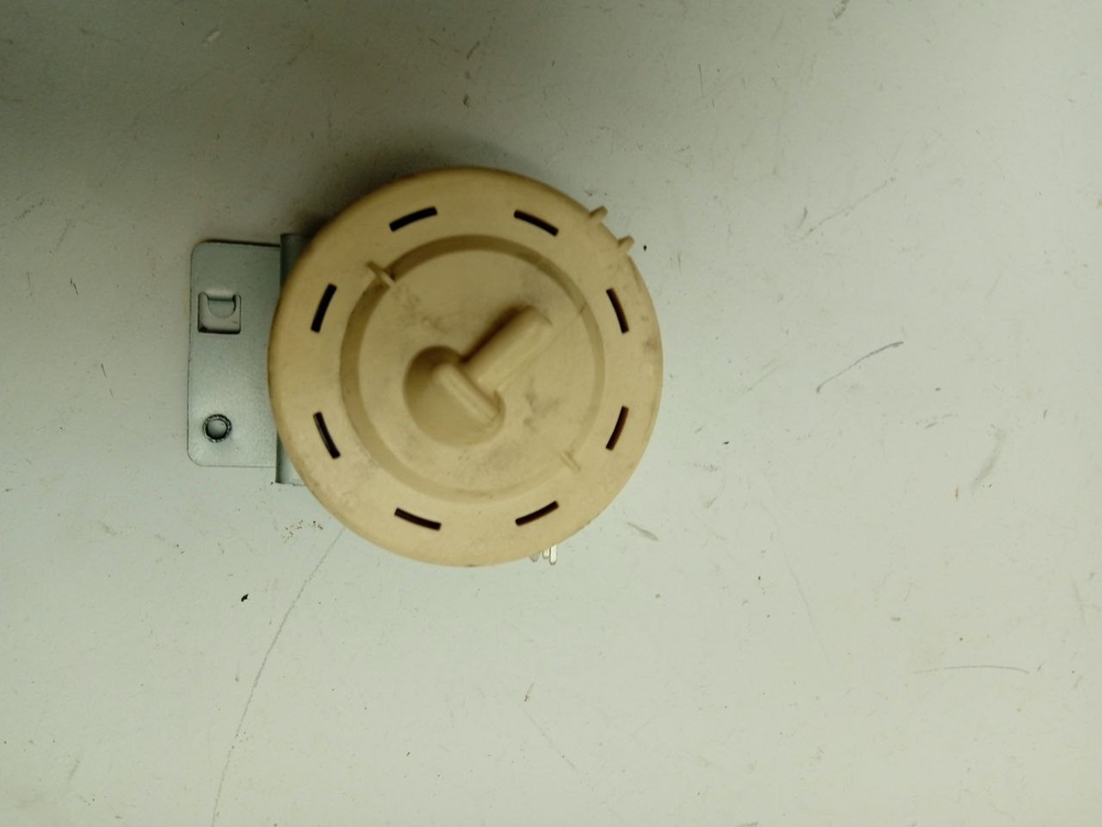 WF-S1061 кт3 Датчик уровня (прессостат) для стиральной машины Samsung DN-S14 б/у