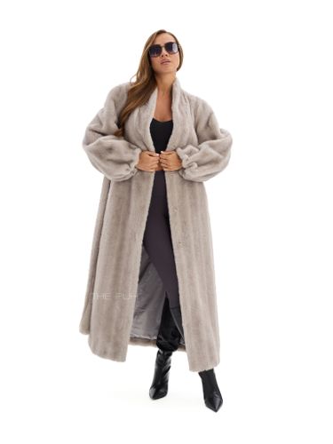 Длинная серая шуба из эко-меха