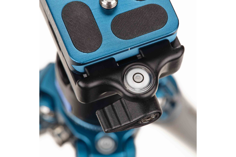 Штатив Benro TSSL08CN00P Super Slim карбоновый (с головой)