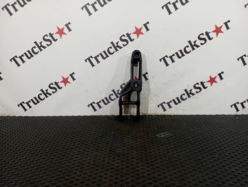 Кронштейн переднего амортизатора 2023г