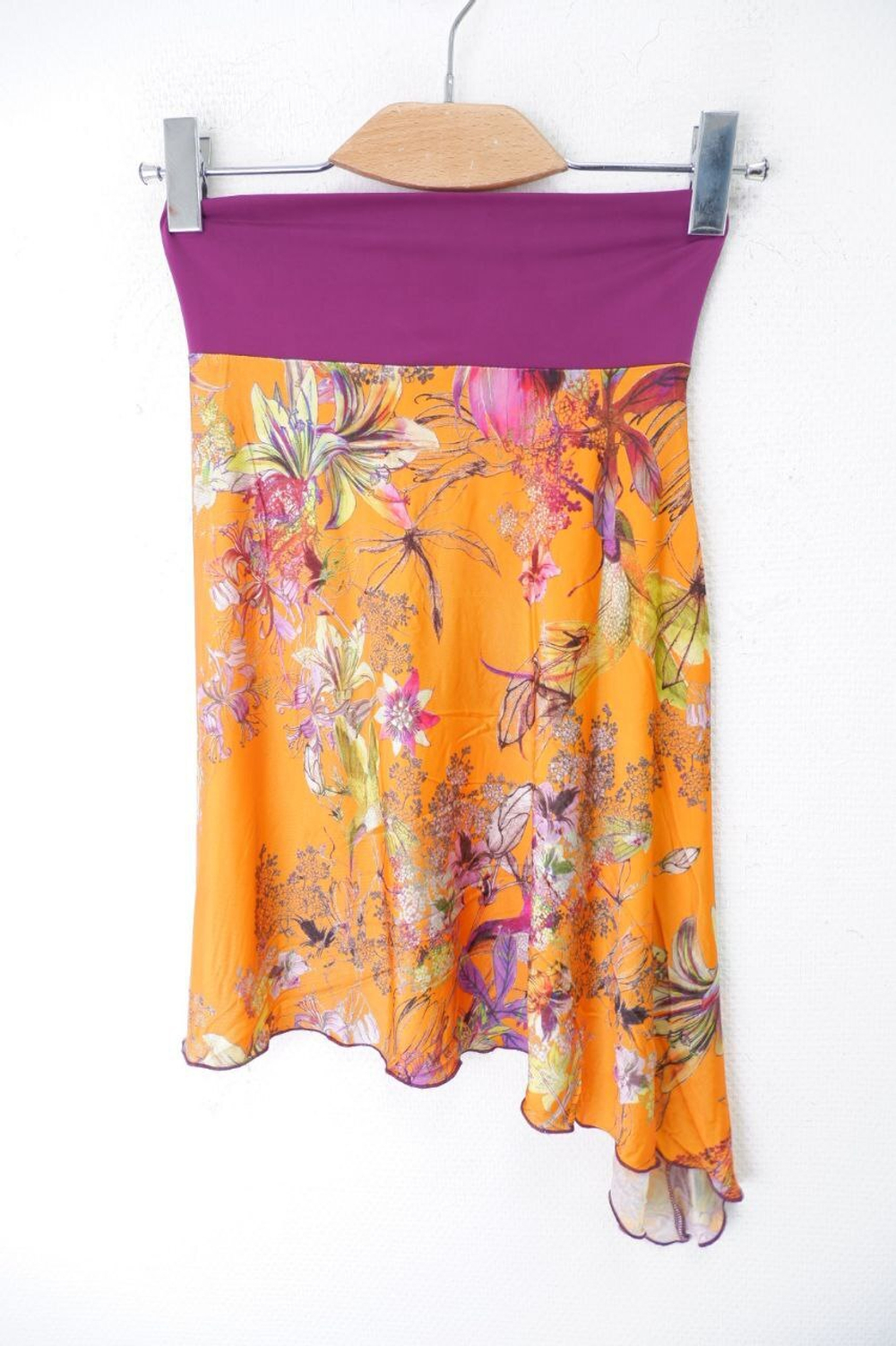 Юбка яркого цвета 40 размер