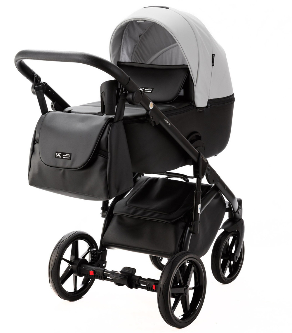 Детская коляска Adamex Nola Deluxe 2 в 1 N-SD107 (СВ.СЕР.КОЖА + ЧЕРН.КОЖА)