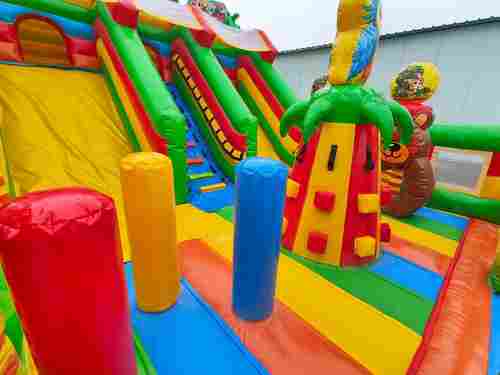 Коммерческий надувной батут «Дружная компания», 8*6*5 м