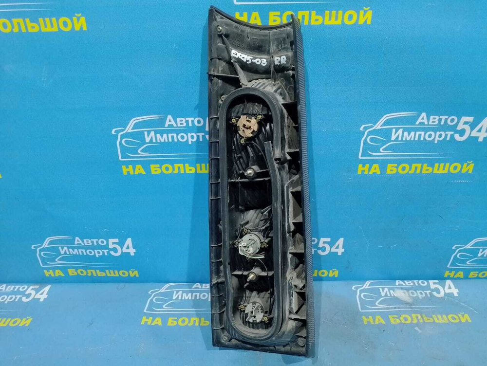 Стоп правый TOYOTA RAUM 1999