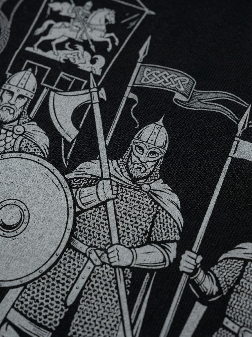 Футболка спортивная хлопковая мужская черная LEGENDA Дружина красная