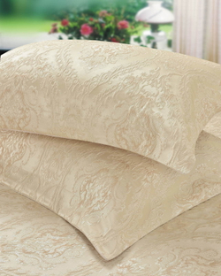 Покрывало 240х260 Sofi De MarkO Фелиция молоко