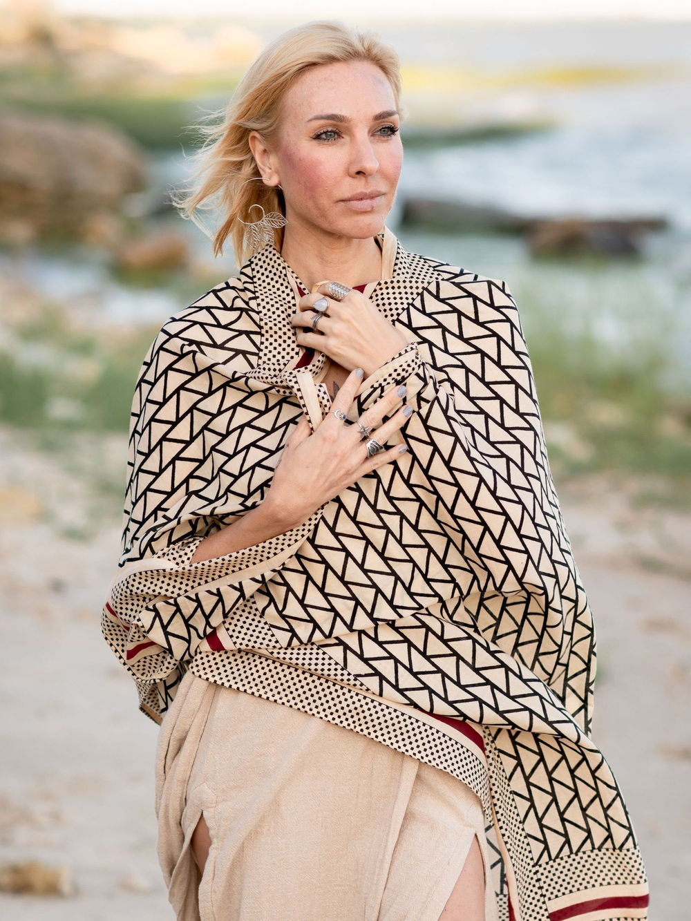 Легкий шарф-платок