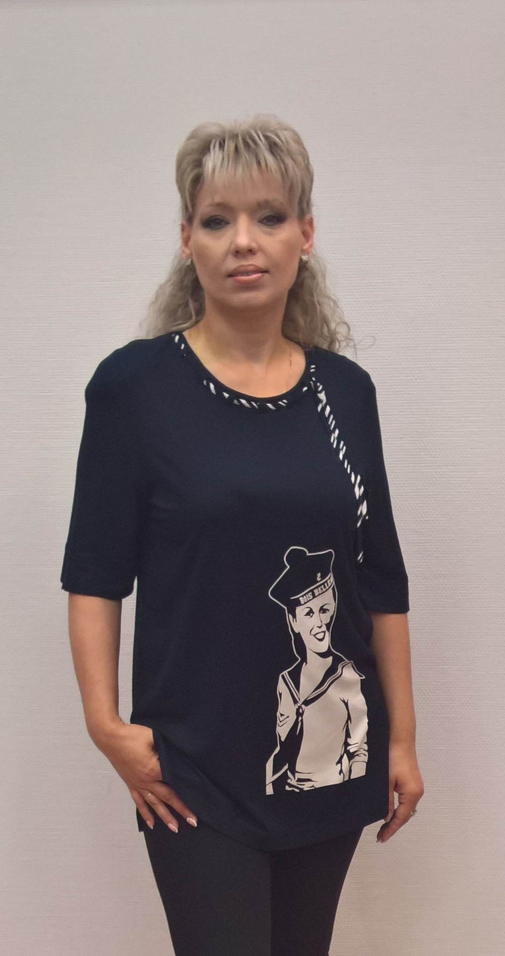 Темно-синий немецкий блузон белым с принтом!