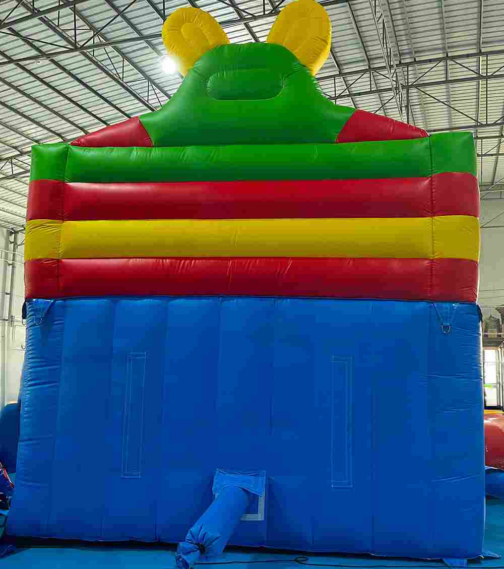 Надувная водная горка с бассейном «Аквамонстро мини» 4*4*4 м