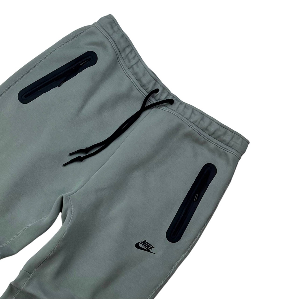 Брюки Nike Tech Fleece