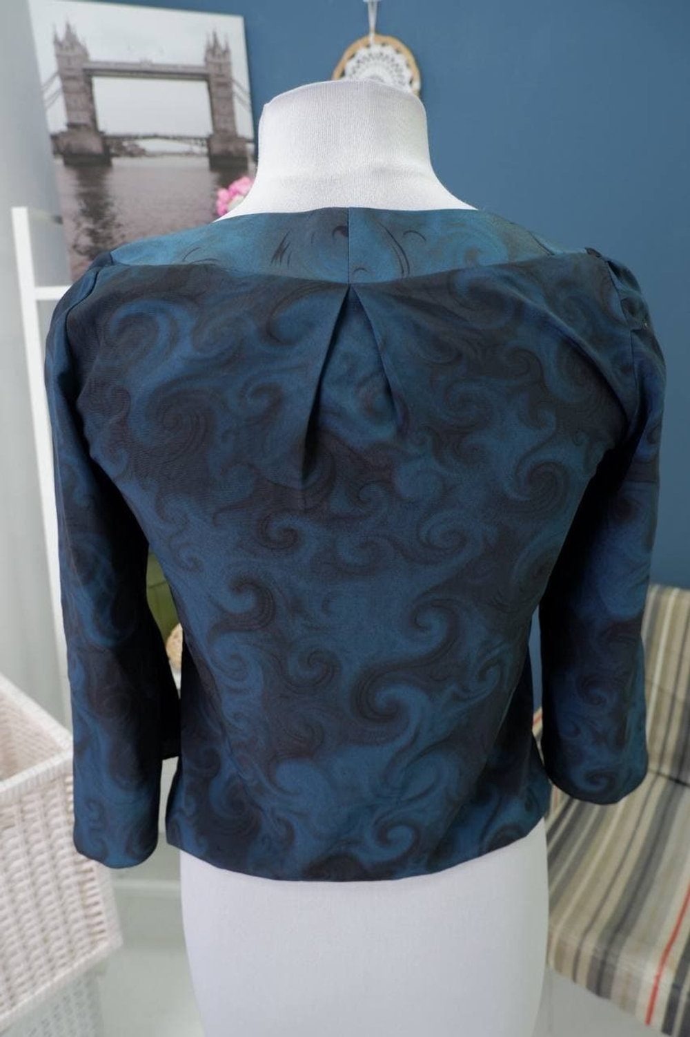 Блузка с оригинальным принтом 44-46 размер