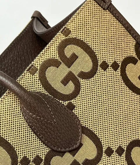 Сумка-тоут Gucci с мотивом Jumbo Gg