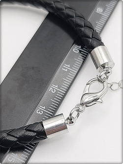 Браслет эко кожа "Руна Феху" чёрный.