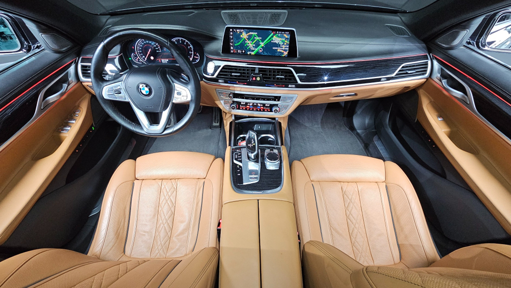 BMW 7 серии (G11) 740Li xDrive M Sport