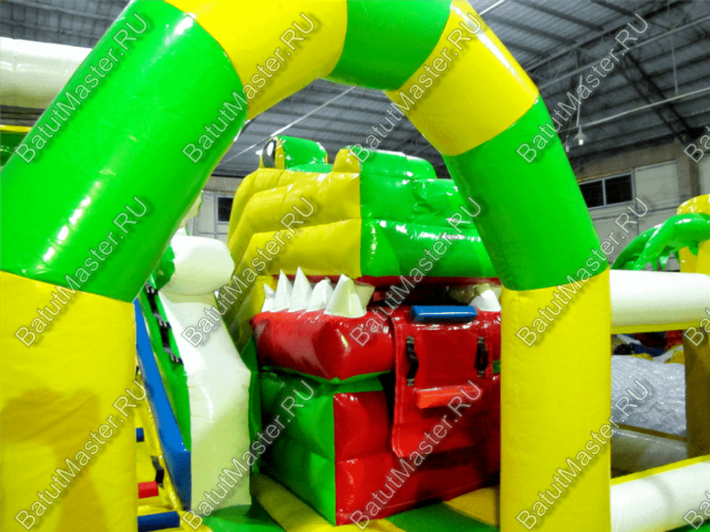 Коммерческий батут "Белый клык" желто-зелёный с механизированной головой, размер 6*6*4 м