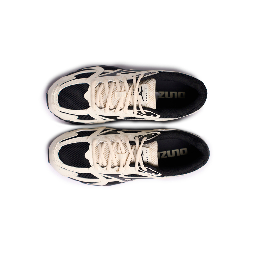 Mizuno Spark CN 1 (Black / White Logo)