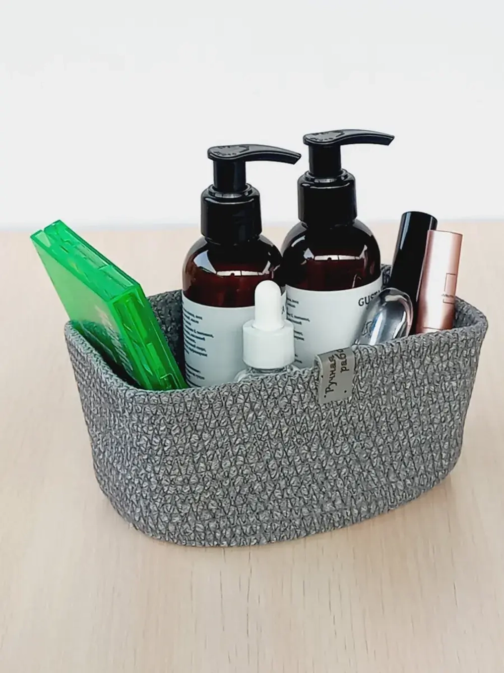 Органайзер для косметики плетеный