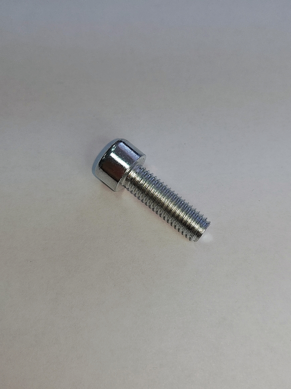 8х25 ОЦ. Винт П/Р с внут.шестигр. к.п.8.8 DIN912 (40 шт)