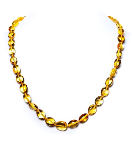 Бусы из янтаря натурального. Длина 45 см, бусины 8 на 5 мм. Янтарные бусы женские лечебные