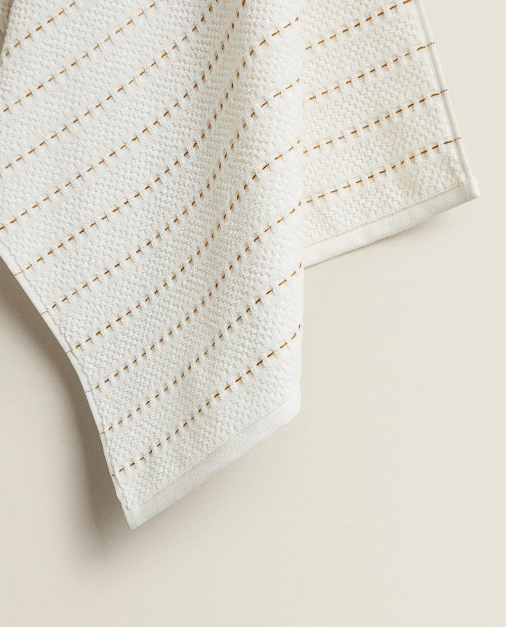 ZARA HOME КУХОННОЕ ПОЛОТЕНЦЕ ИЗ ХЛОПКА, ЭКРЮ