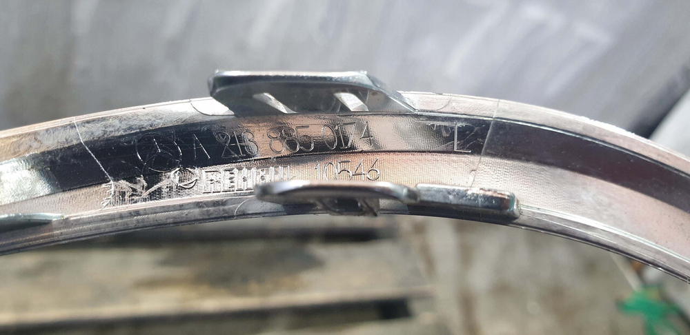 Молдинг переднего бампера Mercedes E-Class W213 16-21 Б/У Оригинал A2138850174