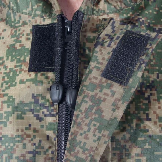 Плащ Helios ветровлагозащитный, р.48, цв. КМФ цифра