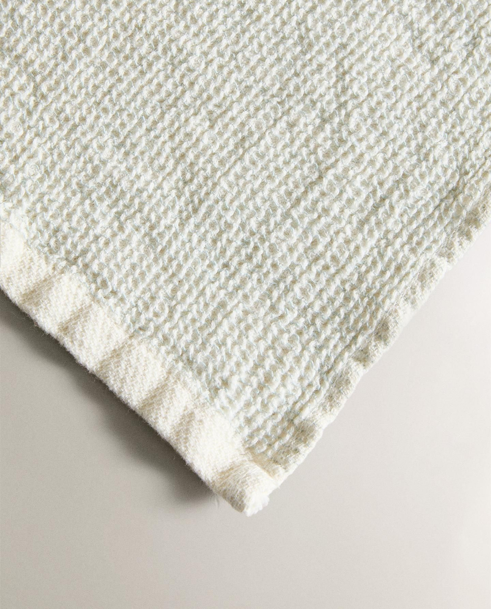 Zara Home - Банное полотенце с тонкой вафельной текстурой, зеленый, 30х50 см