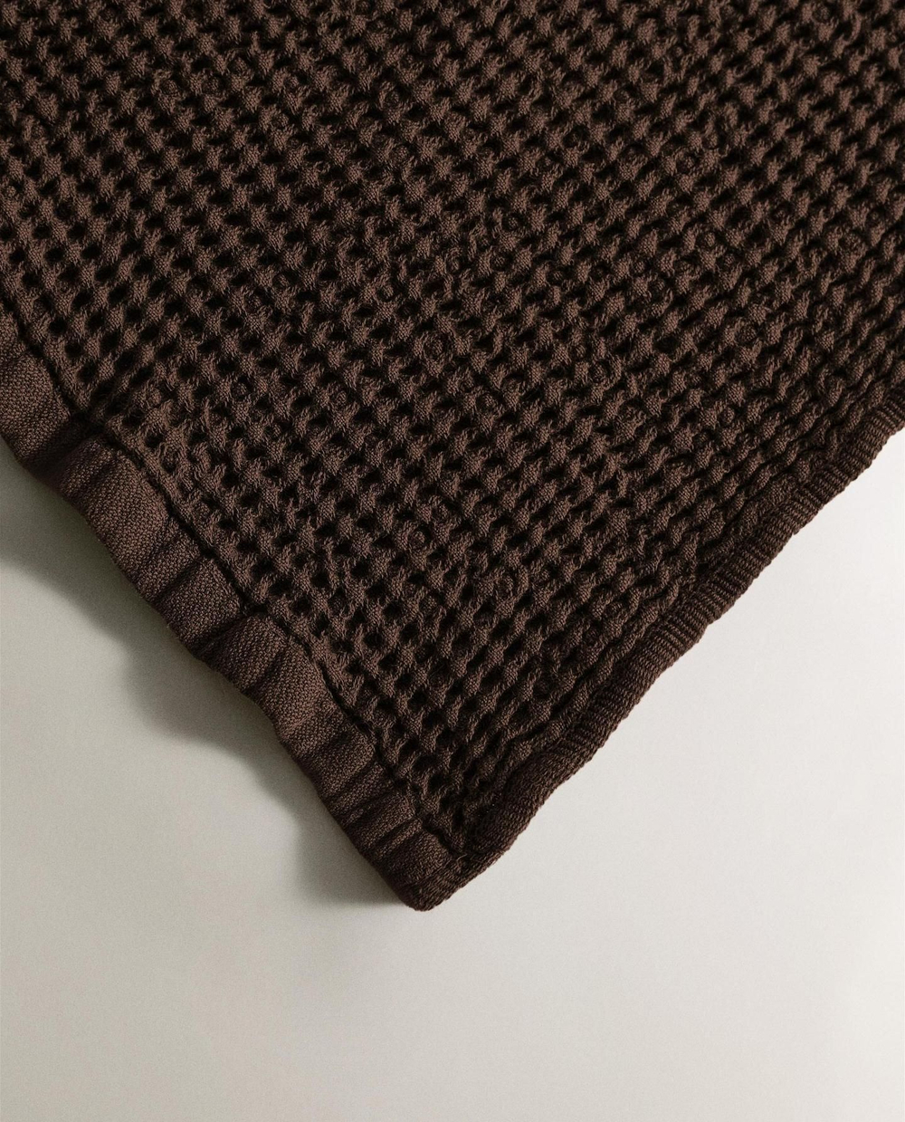 Zara Home - Мини вафельное банное полотенце, коричневый, 90х150 см