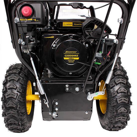 Бензиновый снегоуборщик "CHAMPION" ST662E