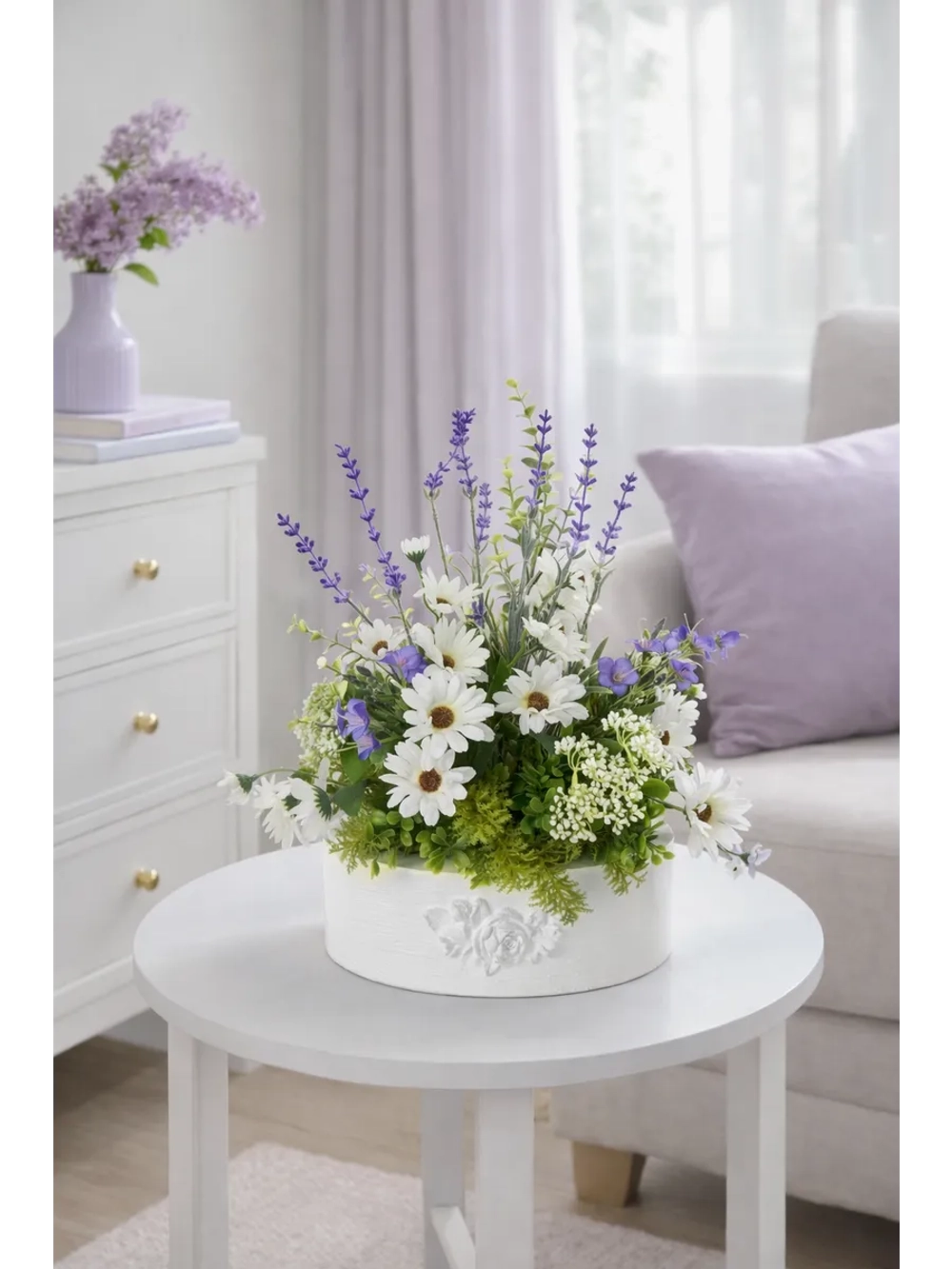 Искусственные цветы для интерьера в кашпо