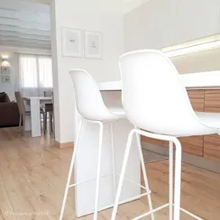 Барный стул Lysna белый