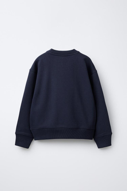 ZARA ТОЛСТОВКА С НАДПИСЬЮ И ЭТИКЕТКОЙ, МОРСКОЙ СИНИЙ