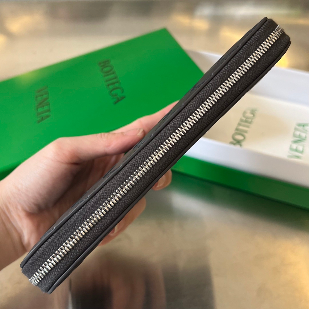 Bottega Veneta Zip Around Wallet