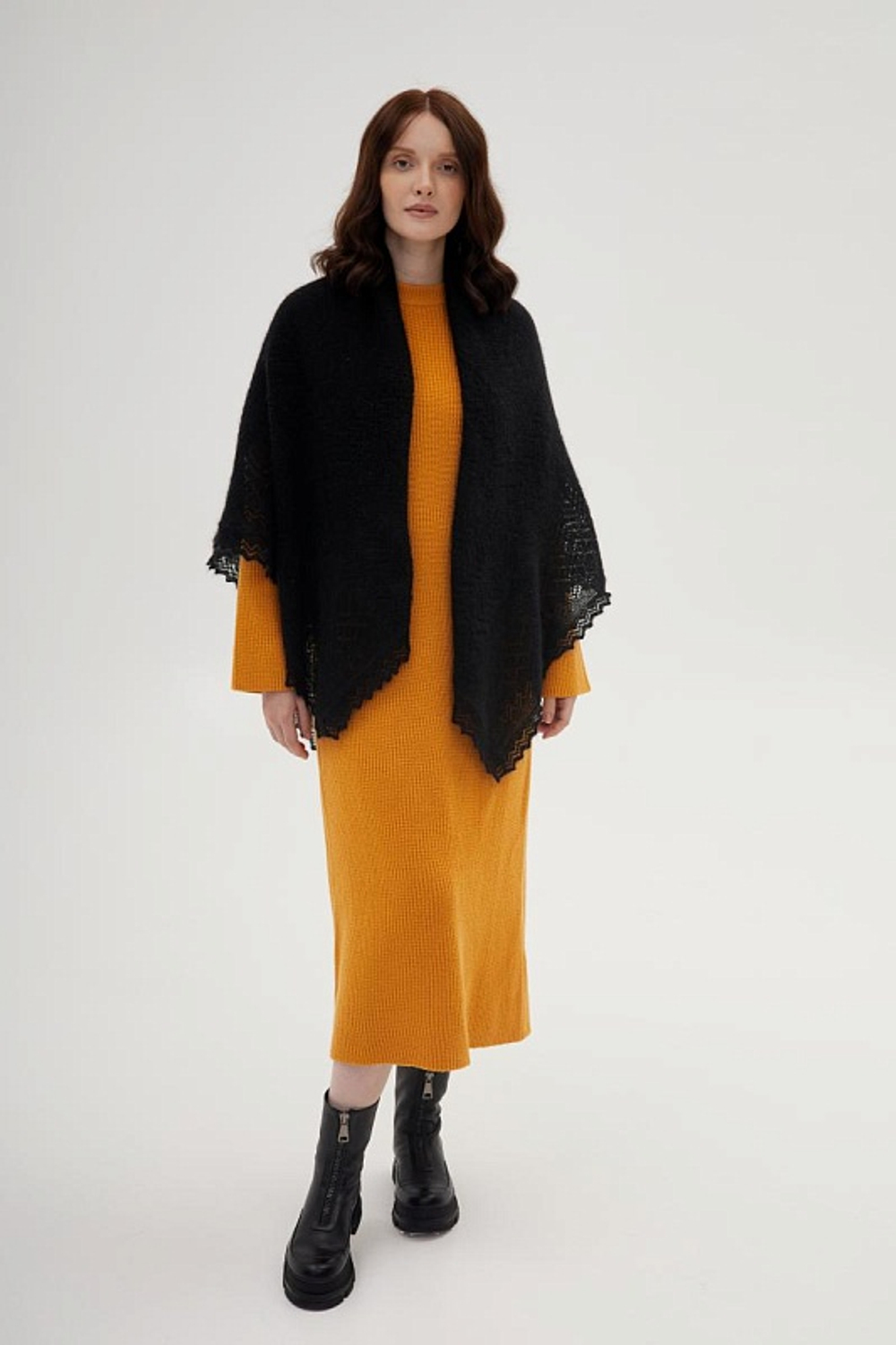 Оренбургский пуховый платок П2-125-07 черный