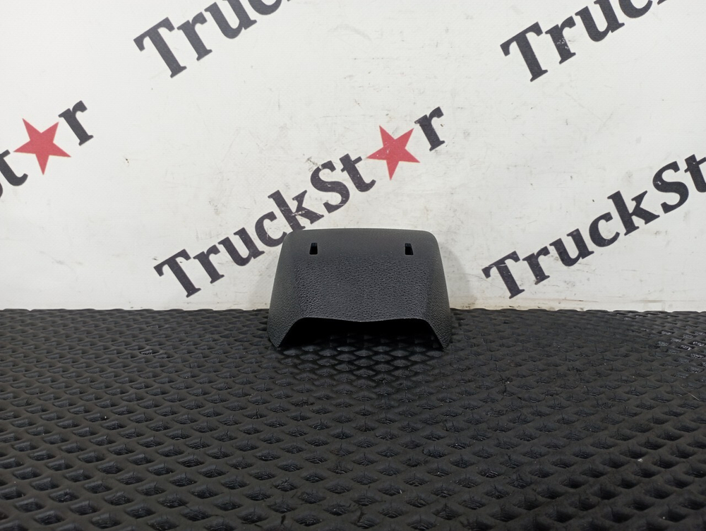 Накладка рулевой колонки 2020г.