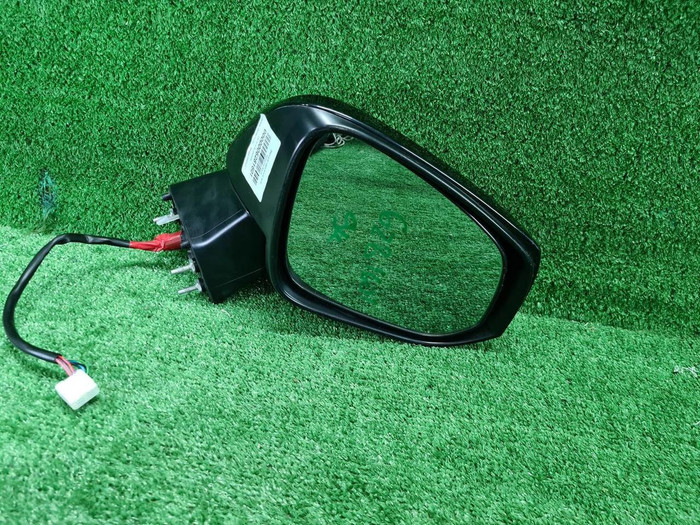 Зеркало правое Toyota RAV4 5 XA50 (2018-н.в.) 9 контактов