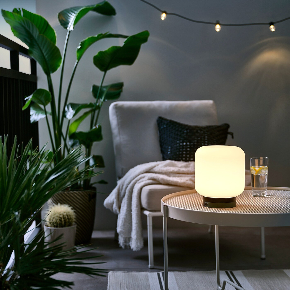 IKEA LÄNSPORT  (ИКЕА ЛÄНСПОРТ)  -  Светодиодная лампа на батарейках, белый/темно-серый, 22 см