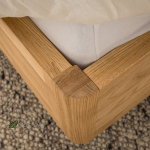 Кровать из массива парящая, с мягким изголовьем Марьяни (Мариса)