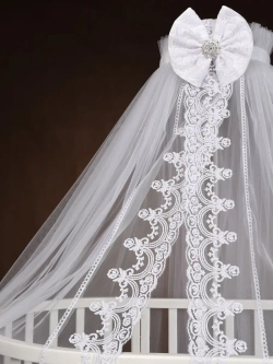 Балдахин с кружевом и брошью "Версаль"