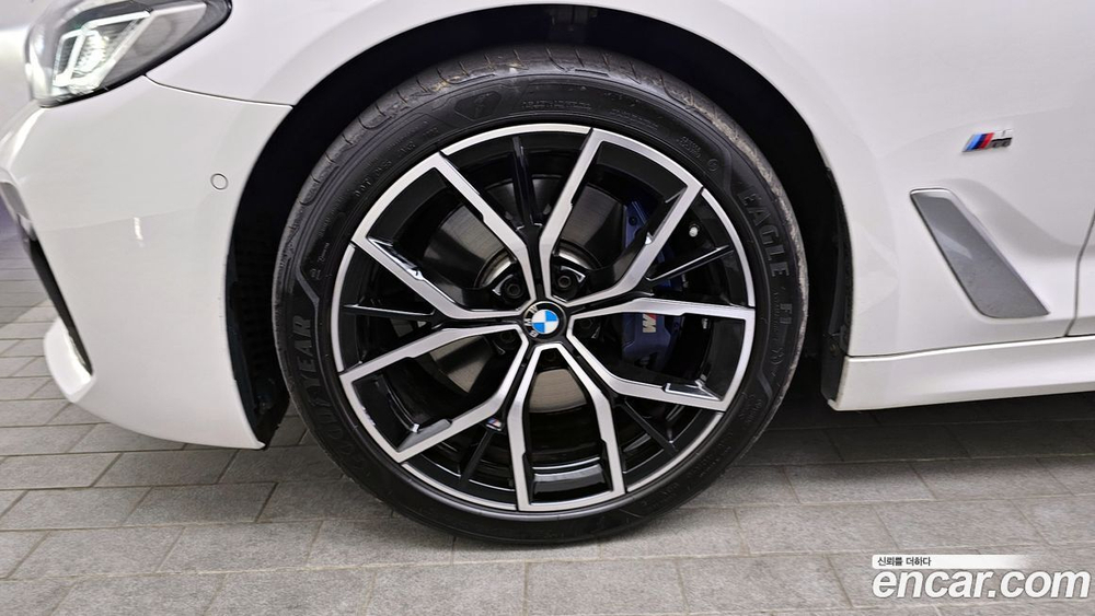 BMW 5 Series (G30) 530i xDrive M Sports (08.2022)