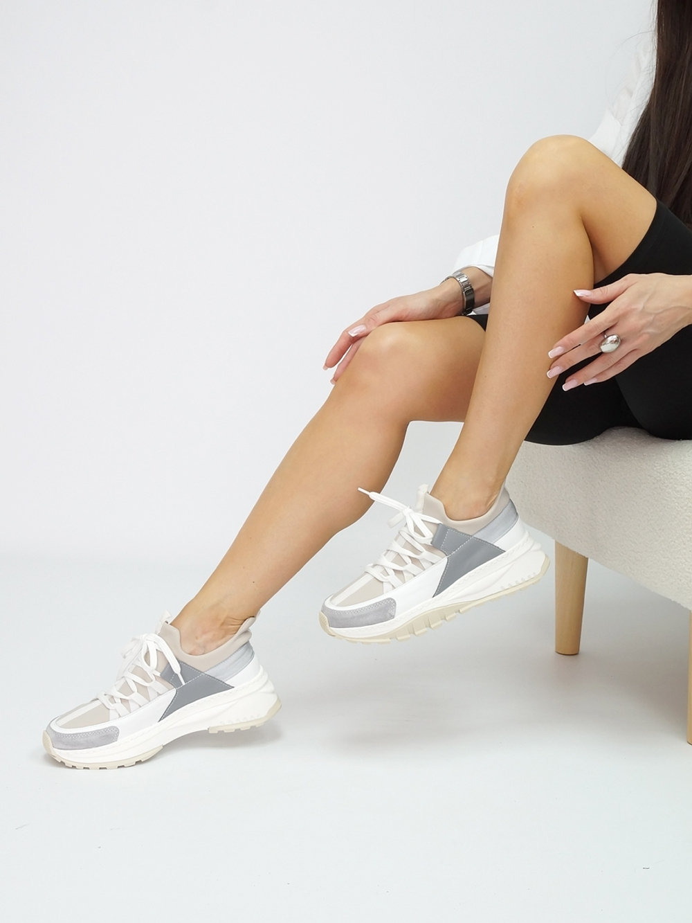 Кроссовки женские демисезонные