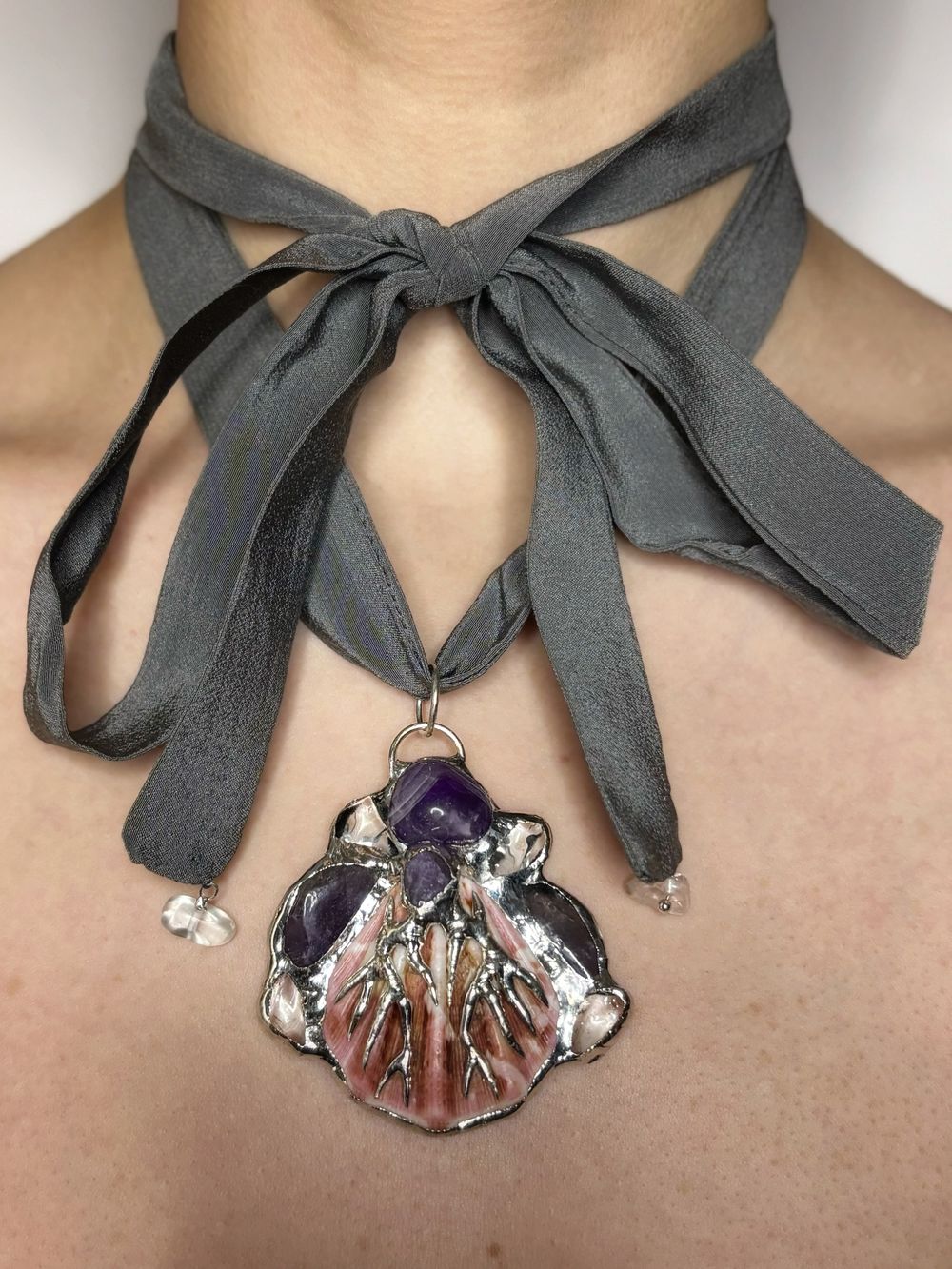 Подвеска Reglow Lab SlkD-Pnd-8Silk Dark Шелковая лента