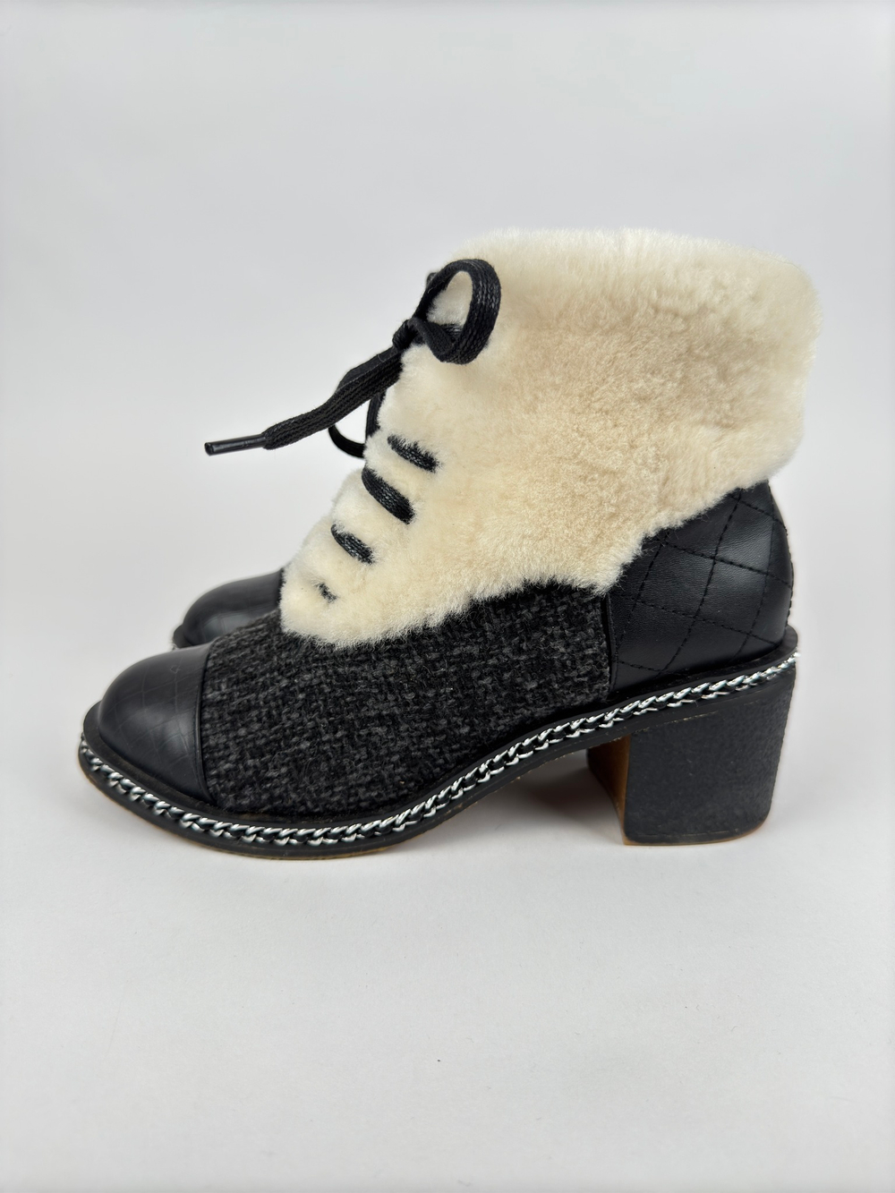 Ботинки Chanel