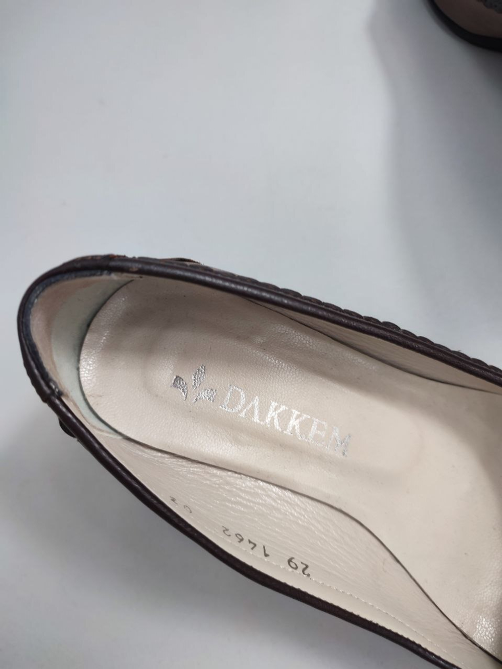 Туфли Dakkem на каблуке 34 размер