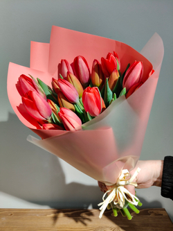 Букет из 35 тюльпанов