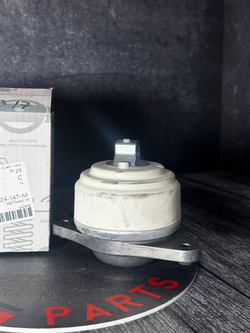 Опора двигателя левая Mercedes-Benz A2122407317