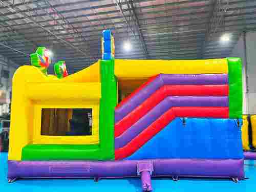 Коммерческий надувной батут «Попугаи и друзья» с крышей, 6x4x4 м