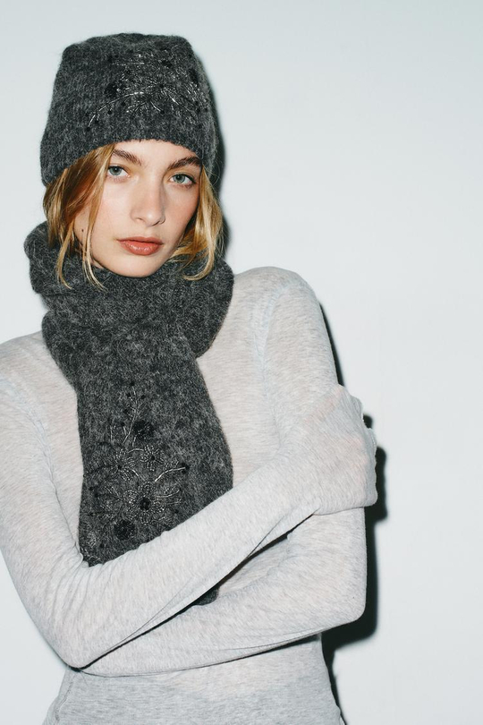 ZARA ШАРФ С ВЫШИВКОЙ И БУСИНАМИ, СЕРЫЙ