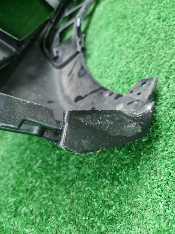 Бампер передний Lixiang L9 (2022-н.в.)